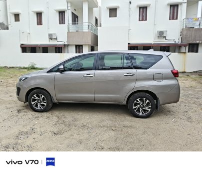 Innova Crysta 2 4 V