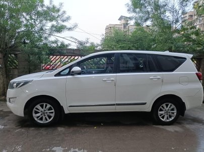 Innova Crysta 2 4 G